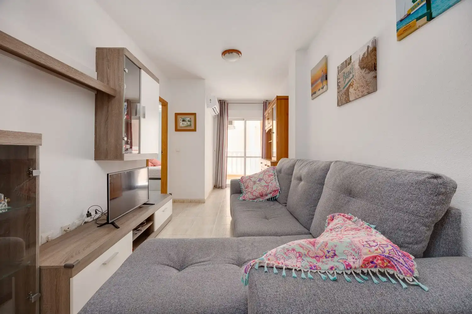 Apartment with terrace for sale in Calle Maestro Francisco Casanovas 2, imagen 2