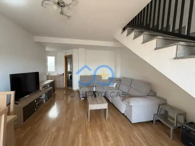 Sala de estar de Dúplex en venta en Numancia de la Sagra con Aire acondicionado, Calefacción y Alarma