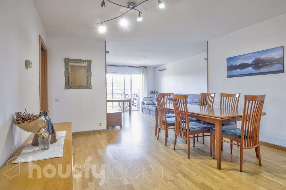 Piso en venta en Passeig de Francesc Macià, Coll Favà