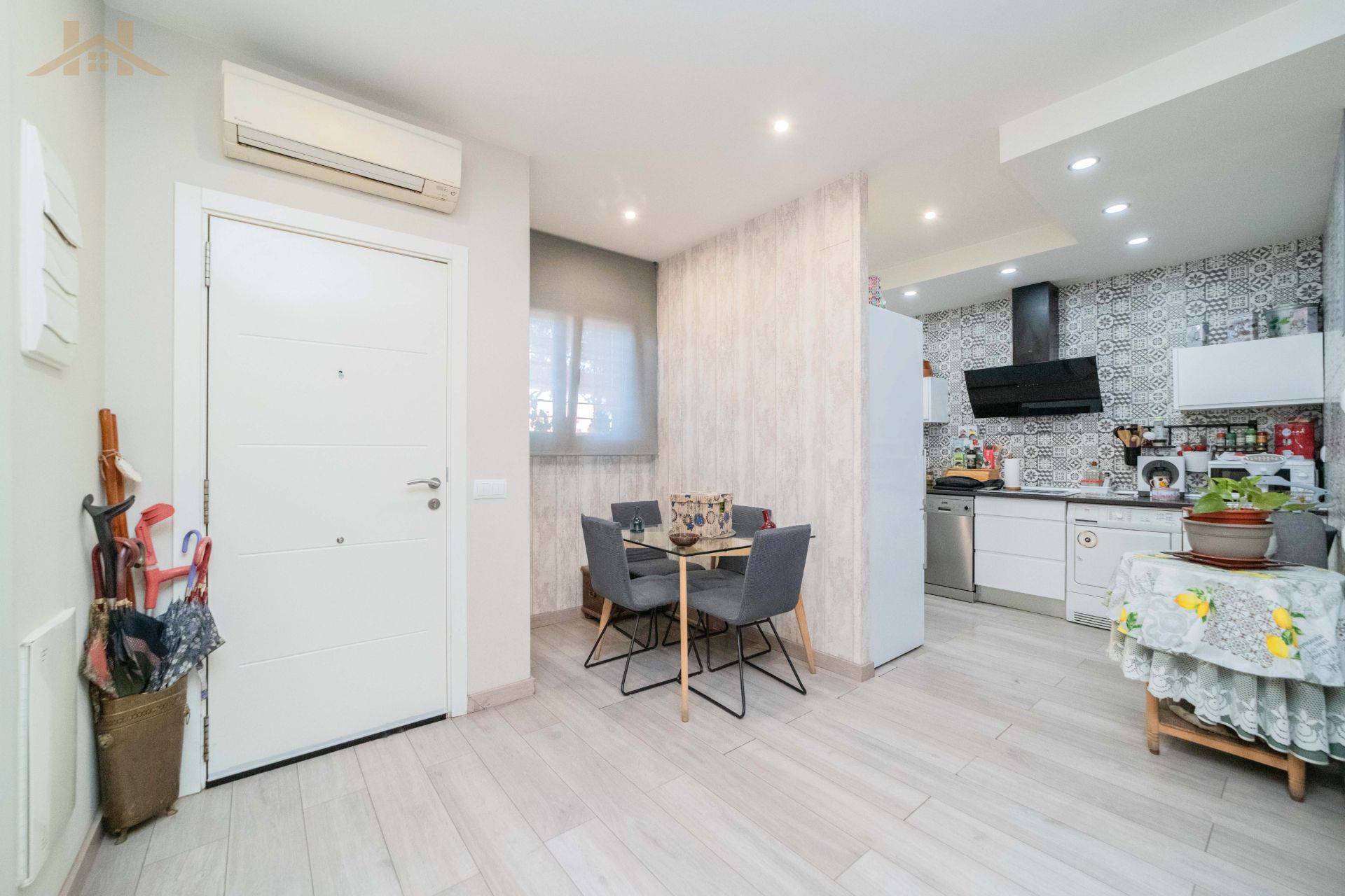 Kitchen of Flat for sale in Pinto  with Air Conditioner, Heating and Oven
