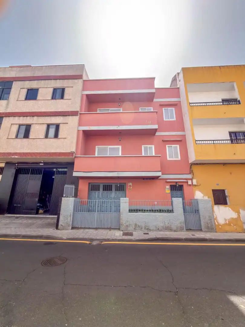 House for sale in Calle SANTA URSULA, imagen 2