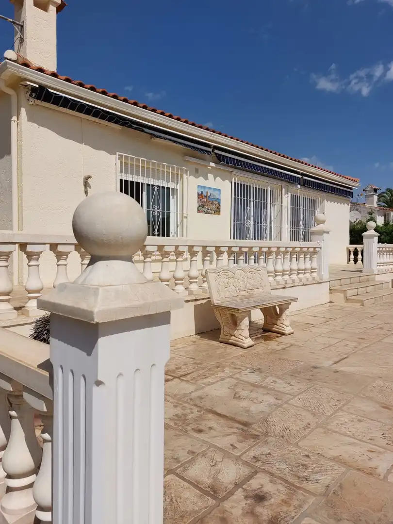 Terrasse von Haus oder Chalet zum Verkauf in L'Alfàs del Pi mit Klimaanlage, Privatgarten und Terrasse