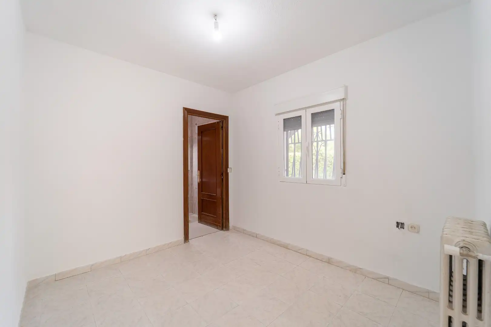 Dormitori de Casa o xalet en venda en El Álamo amb Aire condicionat, Calefacció i Jardí privat