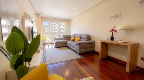 Foto 3 de Piso en venta en Oviedo - Lila, 17d, Salesas - Foncalada - Campoamor, Oviedo
