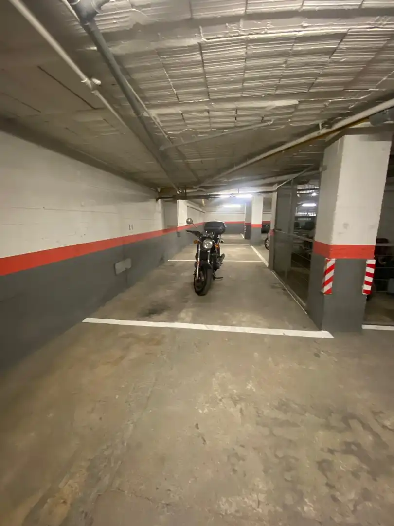 Garage for rent in Eixample Nord