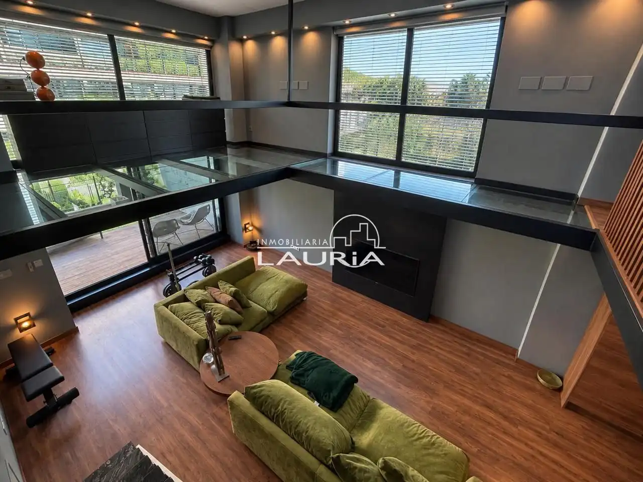 Duplex avec ascenseur à louer à calle de la Creu Roja