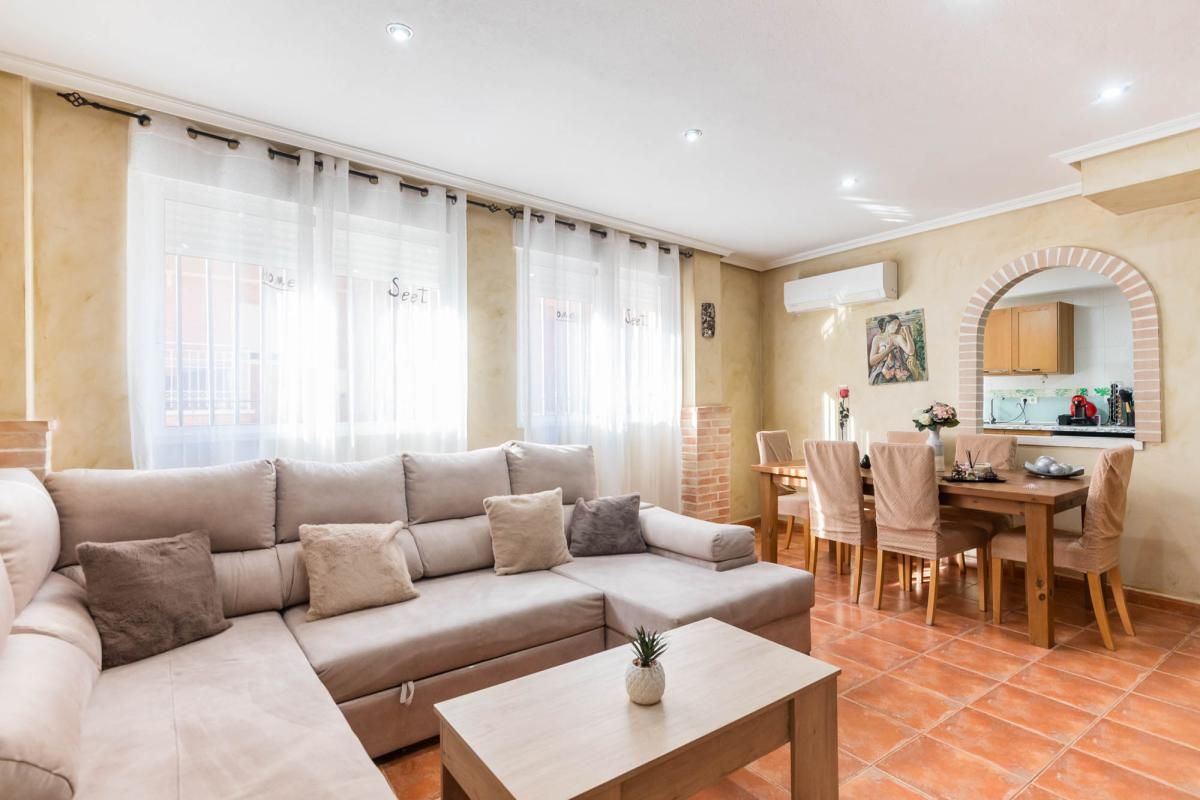 Sala de estar de Casa adosada en venta en Lorquí con Aire acondicionado, Calefacción y Terraza