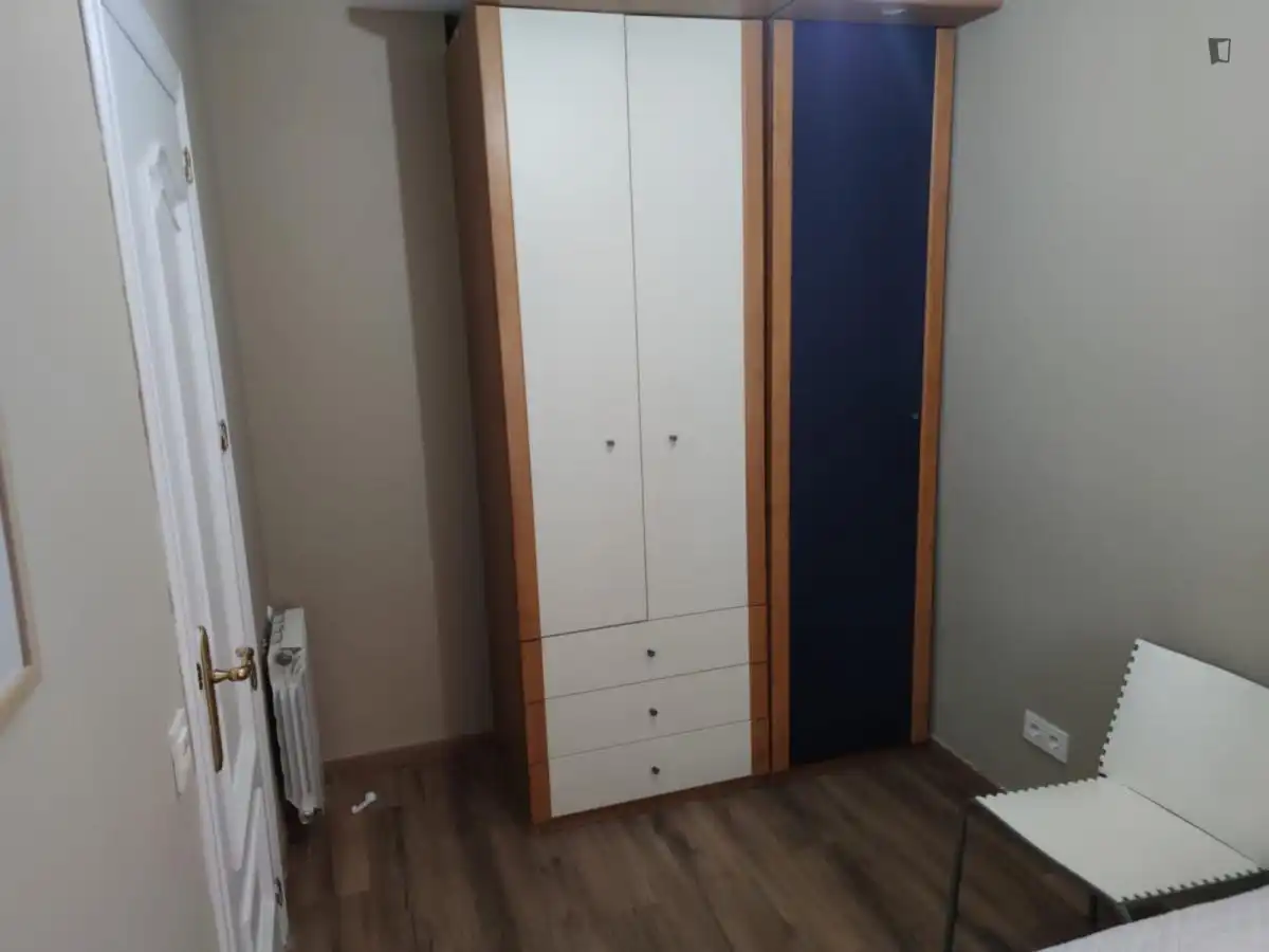 Room in Caballería Española