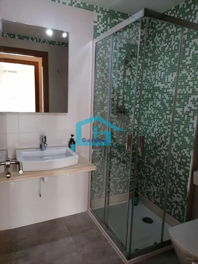 Bathroom of Flat for sale in Sanxenxo  with Air Conditioner, Heating and Terrace