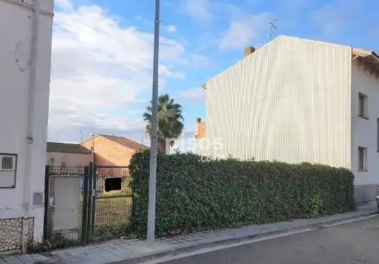 Wohnbaugrundstück zum Verkauf in Subirats