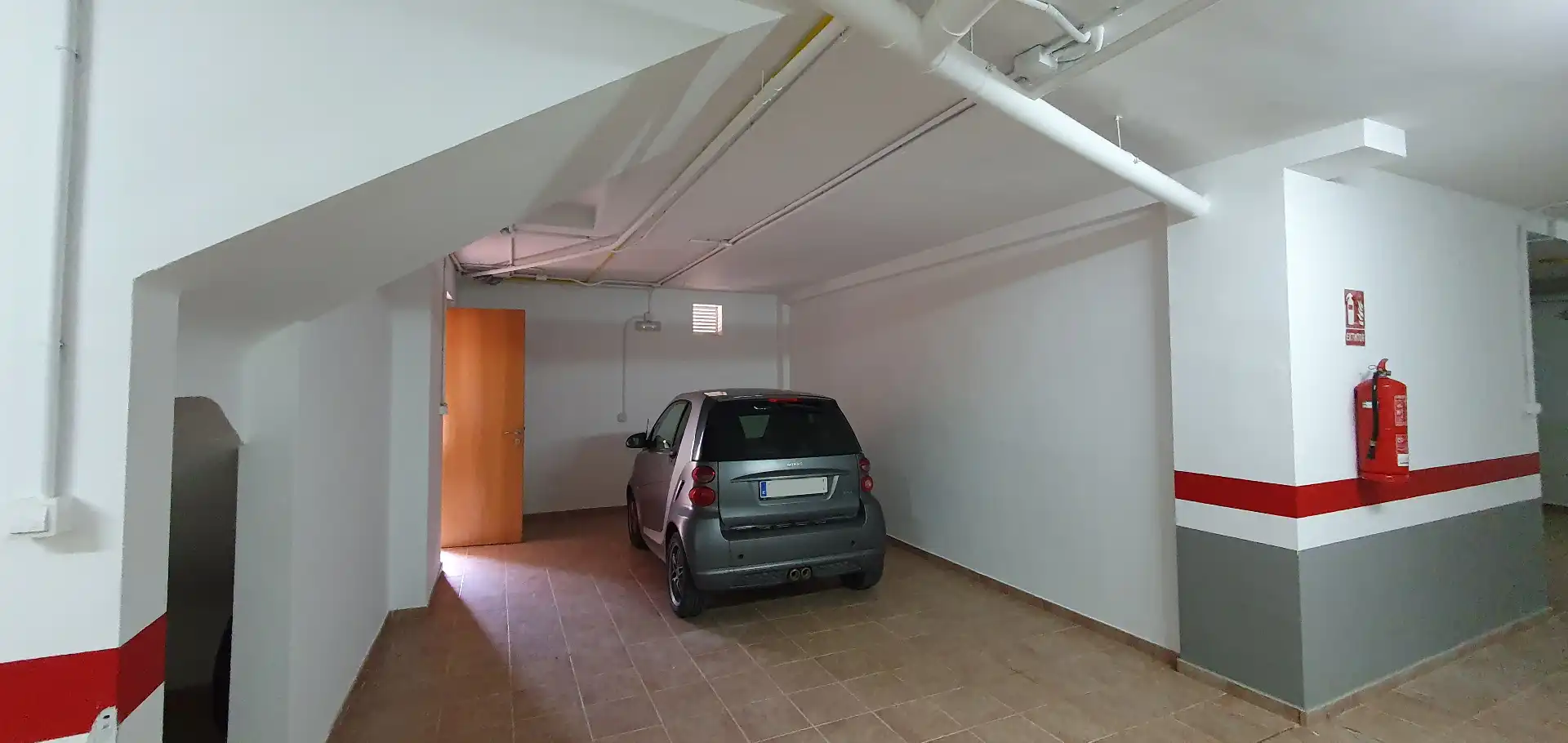 Parking de Casa adosada en venta en Castelló de Rugat con Calefacción, Jardín privado y Terraza