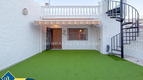 Foto 2 de Casa adosada en venta en Zona Carrefour - Urbanizaciones, Alicante