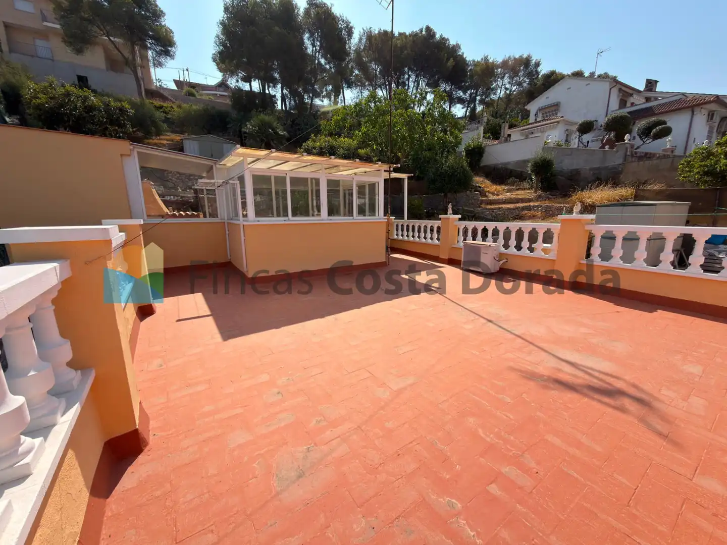 Terrassa de Casa o xalet en venda en Cubelles amb Aire condicionat, Jardí privat i Terrassa