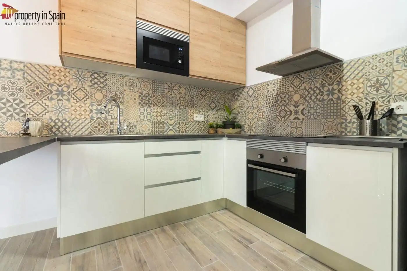 Habitación en Calle CAPITAN RUEDA, Campoamor