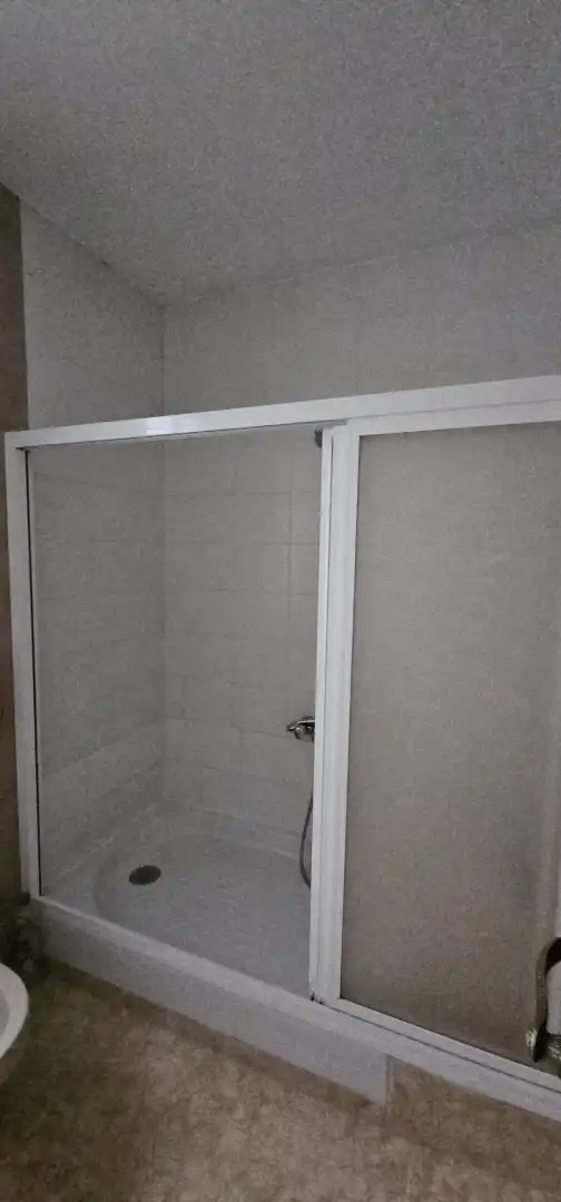 Bany de Pis en venda en Puertollano amb Calefacció i Balcó