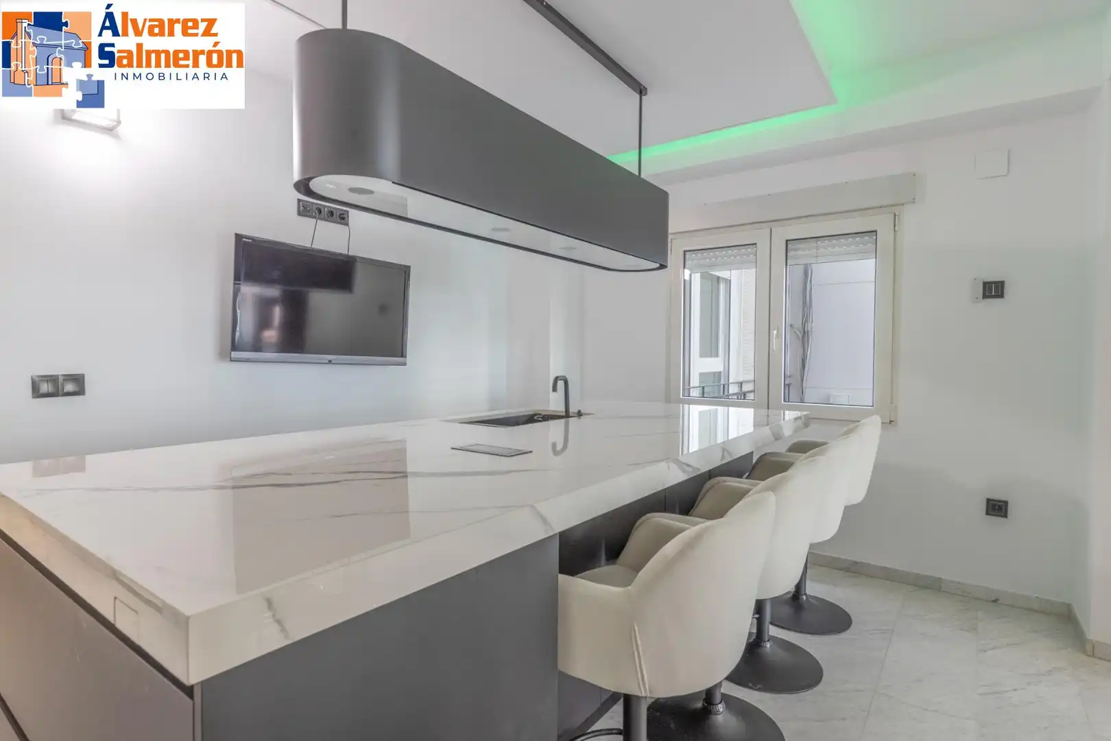 Kitchen of Flat for rent in Granada  with Air Conditioner and Furnished