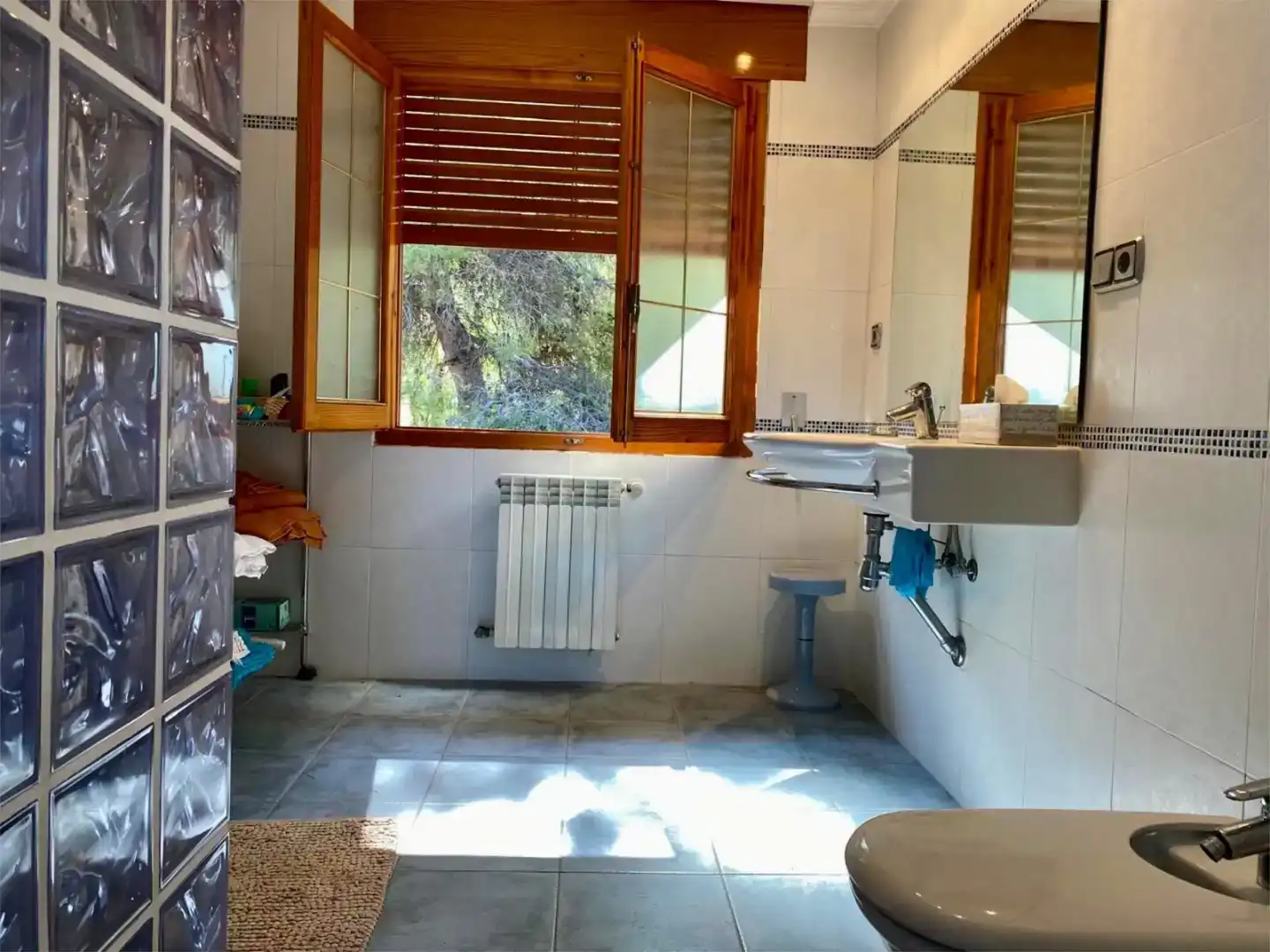 Bathroom of Flat for sale in Cañada  with Air Conditioner, Private garden and Storage room