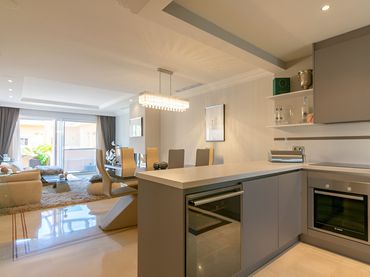 Apartamento con piscina en venta en Nueva Andalucía