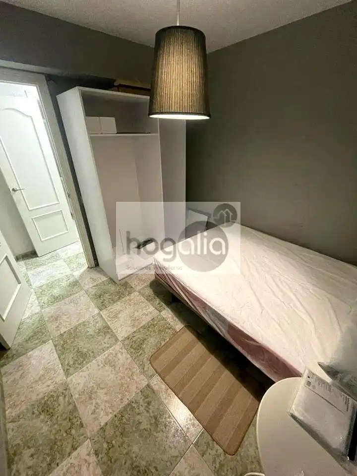Wohnung zur Miete in Juan XXIII - Rochelambert