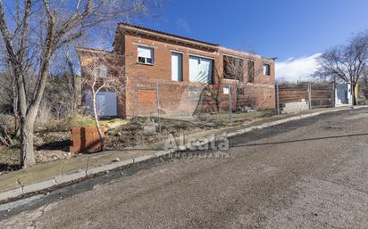 Außenansicht von Haus oder Chalet zum verkauf in Estremera