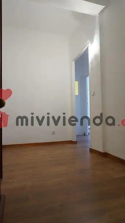 Wohnung zur Miete in Plaza de la Virgen del Romero, Concepción