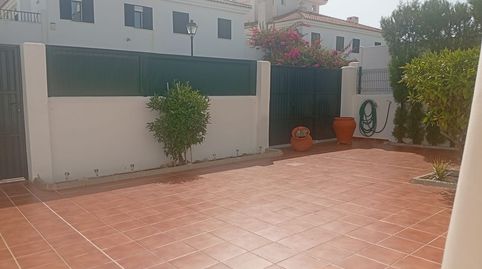 Foto 2 de Casa adosada en venta en El Rompido, Huelva