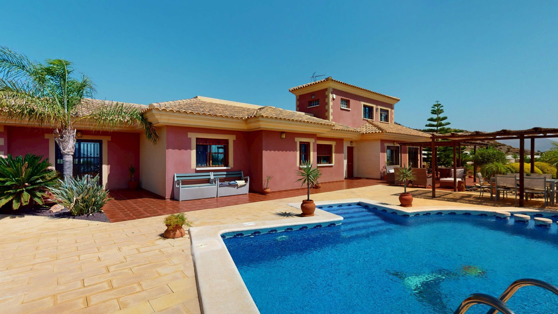 Piscina de Finca rústica en venda en Águilas amb Aire condicionat, Calefacció i Jardí privat