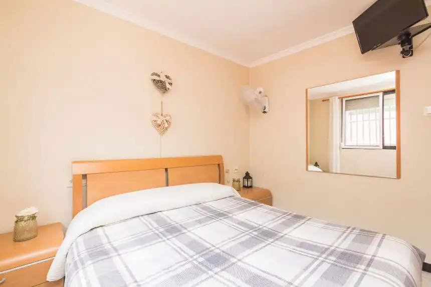 Dormitori de Casa o xalet en venda en Tibi amb Aire condicionat, Piscina i Moblat