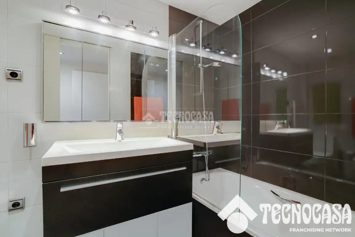 Baño de Piso en venta en Barcelona con Aire acondicionado, Parquet y Terraza