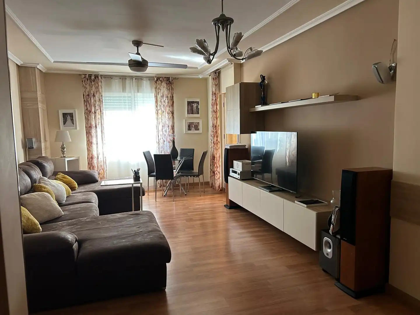 Flat with terrace for sale in Calle Alfonso X El Sabio 1, imagen 2