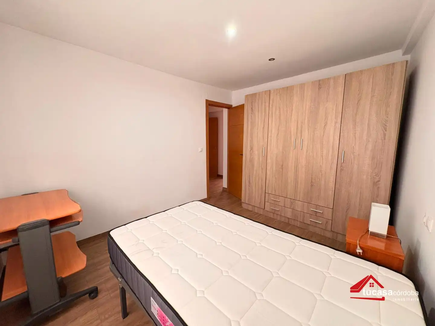 Piso de alquiler en Santa Rosa - Valdeolleros
