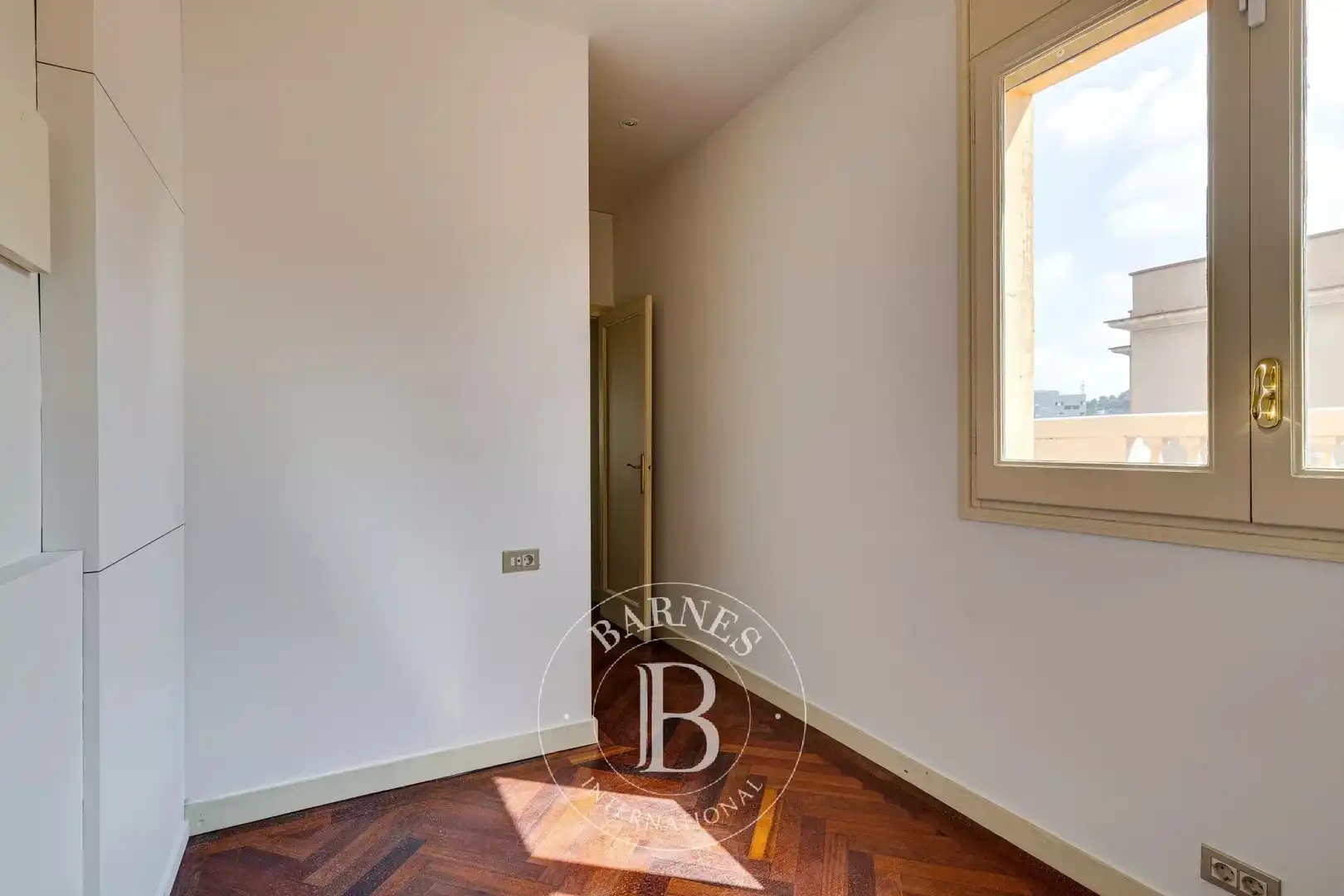 Wohnung zur Miete in Barcelona mit Klimaanlage, Heizung und Terrasse
