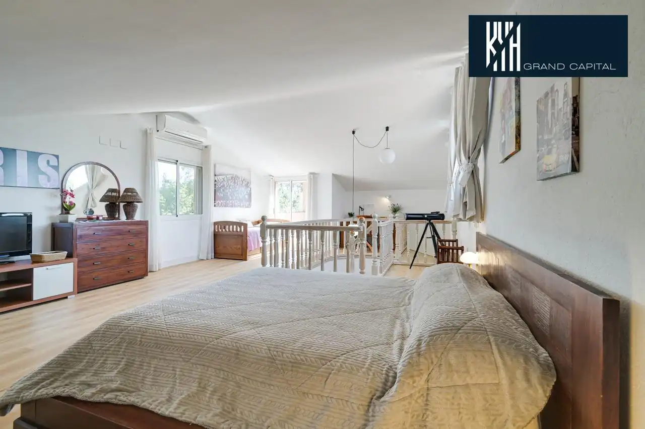 Casa con piscina in vendita a Carrer Carrer Montserrat, imagen 52