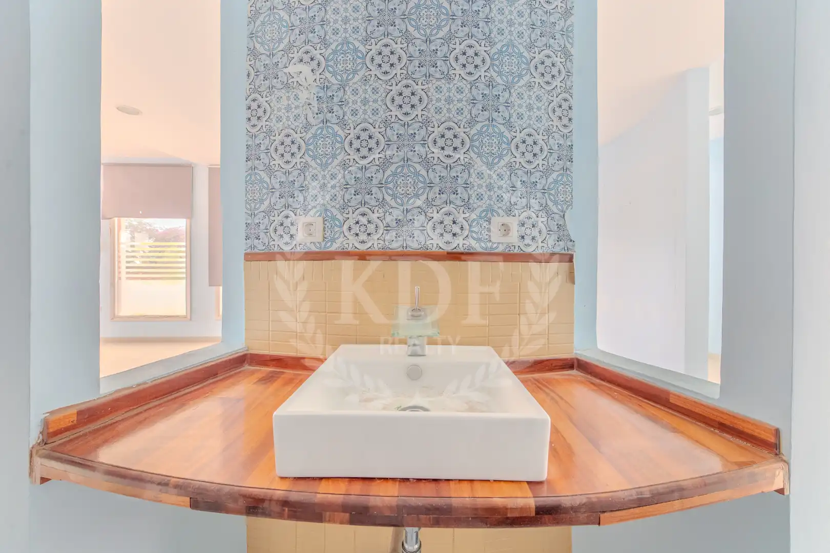 Badezimmer von Geschaftsraum zum Verkauf in El Rosario mit Klimaanlage, Terrasse und Alarm