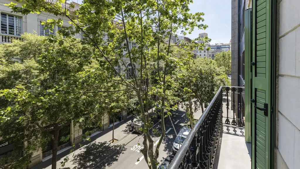 Außenansicht von Wohnungen zum Verkauf in Barcelona mit Klimaanlage, Heizung und Terrasse