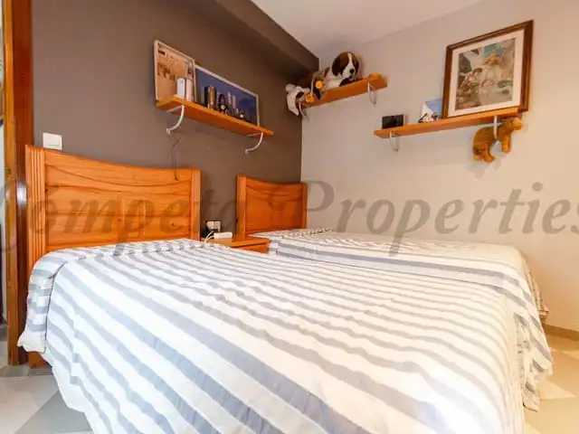Casa adosada en venta en Canillas de Albaida