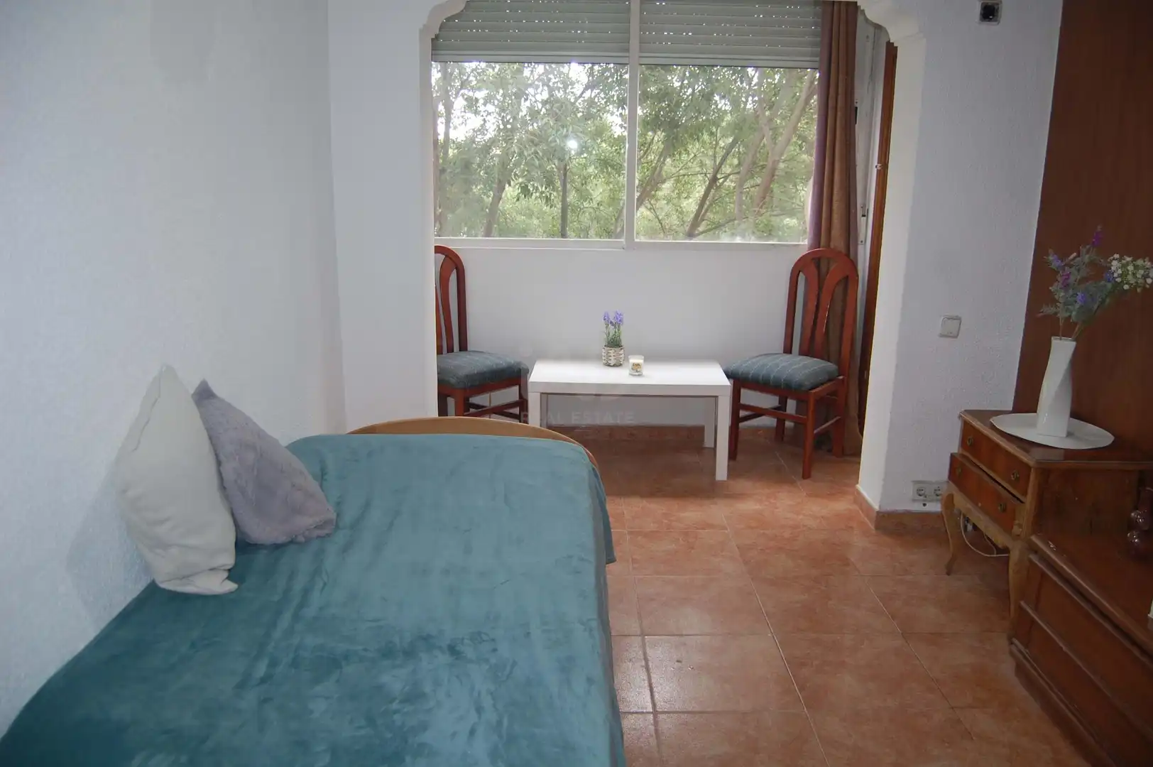 Habitación de Piso en venta en  Madrid Capital con Calefacción y Terraza