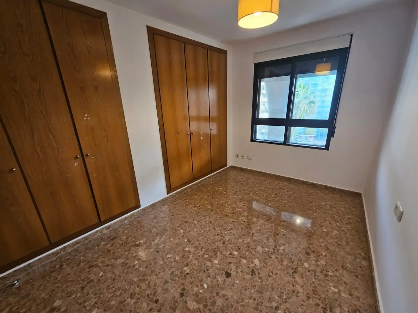 Bedroom of Flat for rent in Valencia  with Air Conditioner and Heating