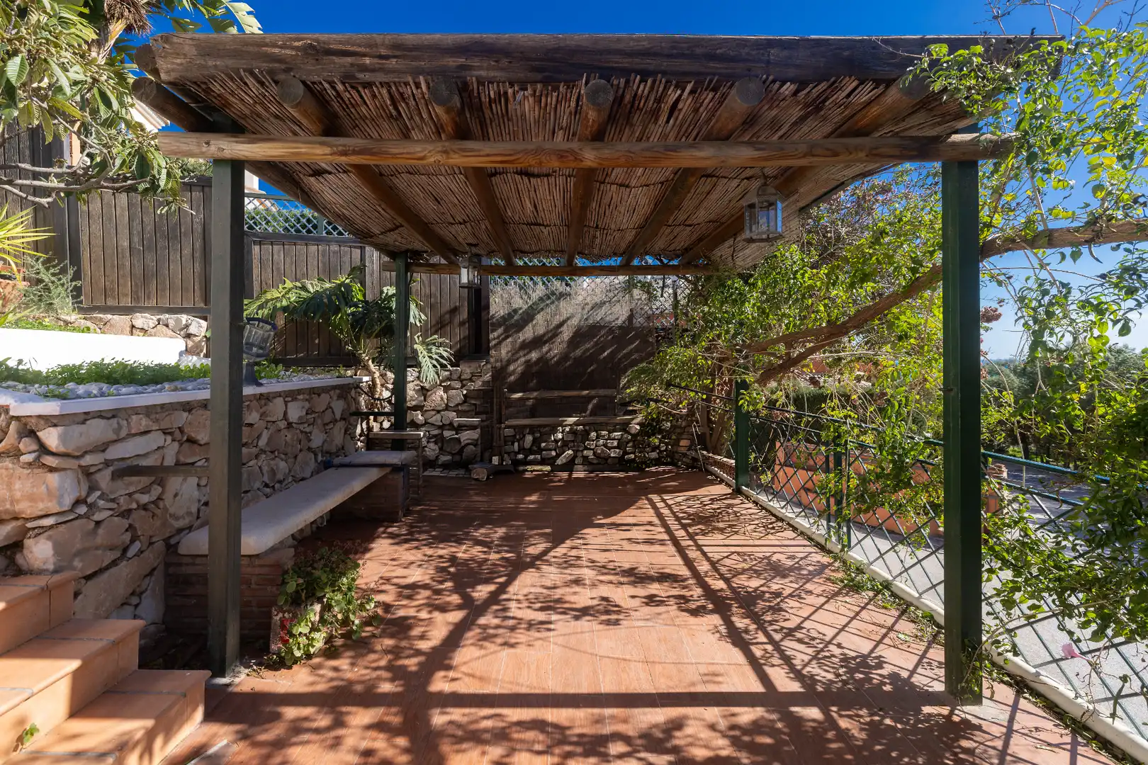 Terrassa de Casa adosada en venda en Málaga amb Aire condicionat, Calefacció i Jardí privat