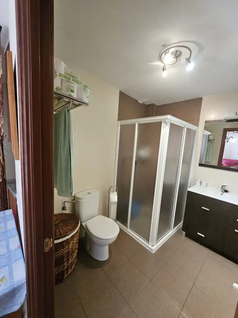 Bathroom of Houses for sale in Guijuelo  with Heating, Furnished and Oven