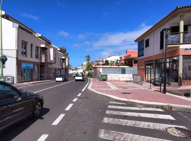 Garaje en Alquiler en Calle Salto Barranco, 1 en San Antonio - Las Arenas
