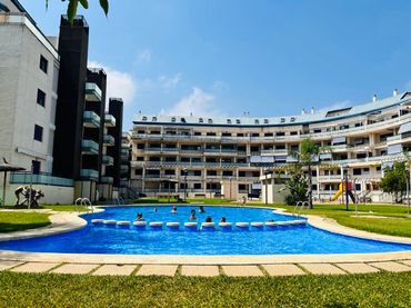 Apartament amb piscina en venda a Centro Urbano