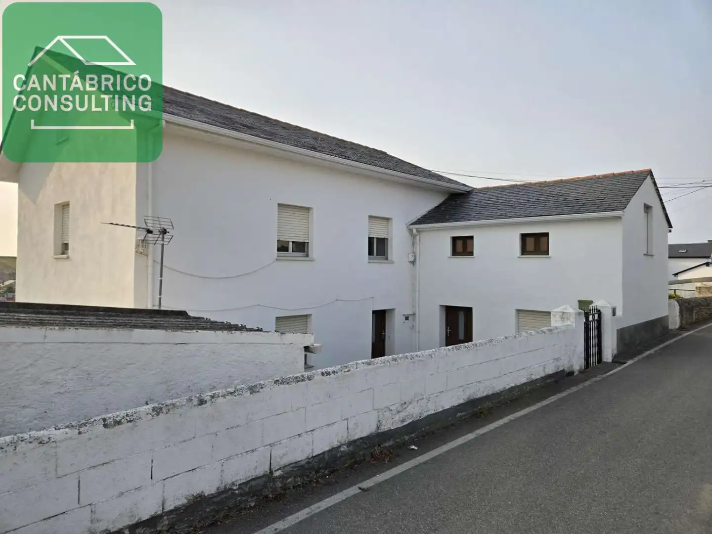 Vista exterior de Casa o chalet en venta en Coaña con Trastero y Amueblado