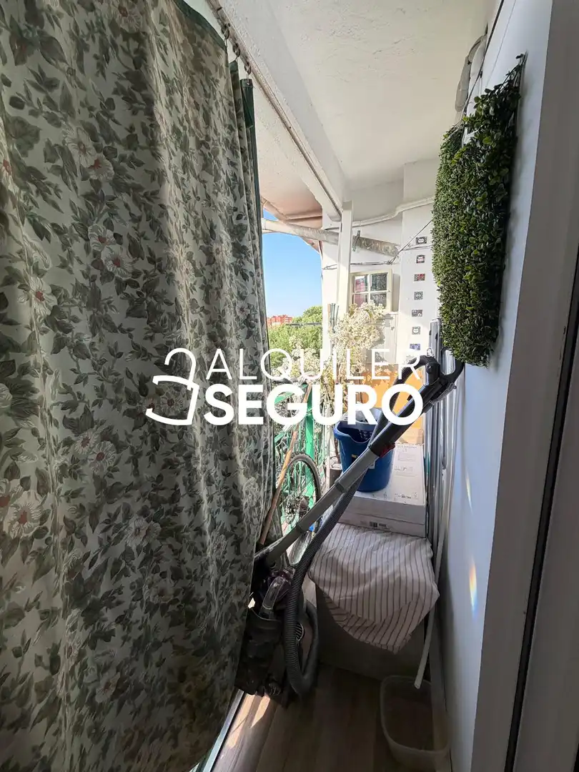 Flat for rent in campo de la paloma, Palomeras Sureste