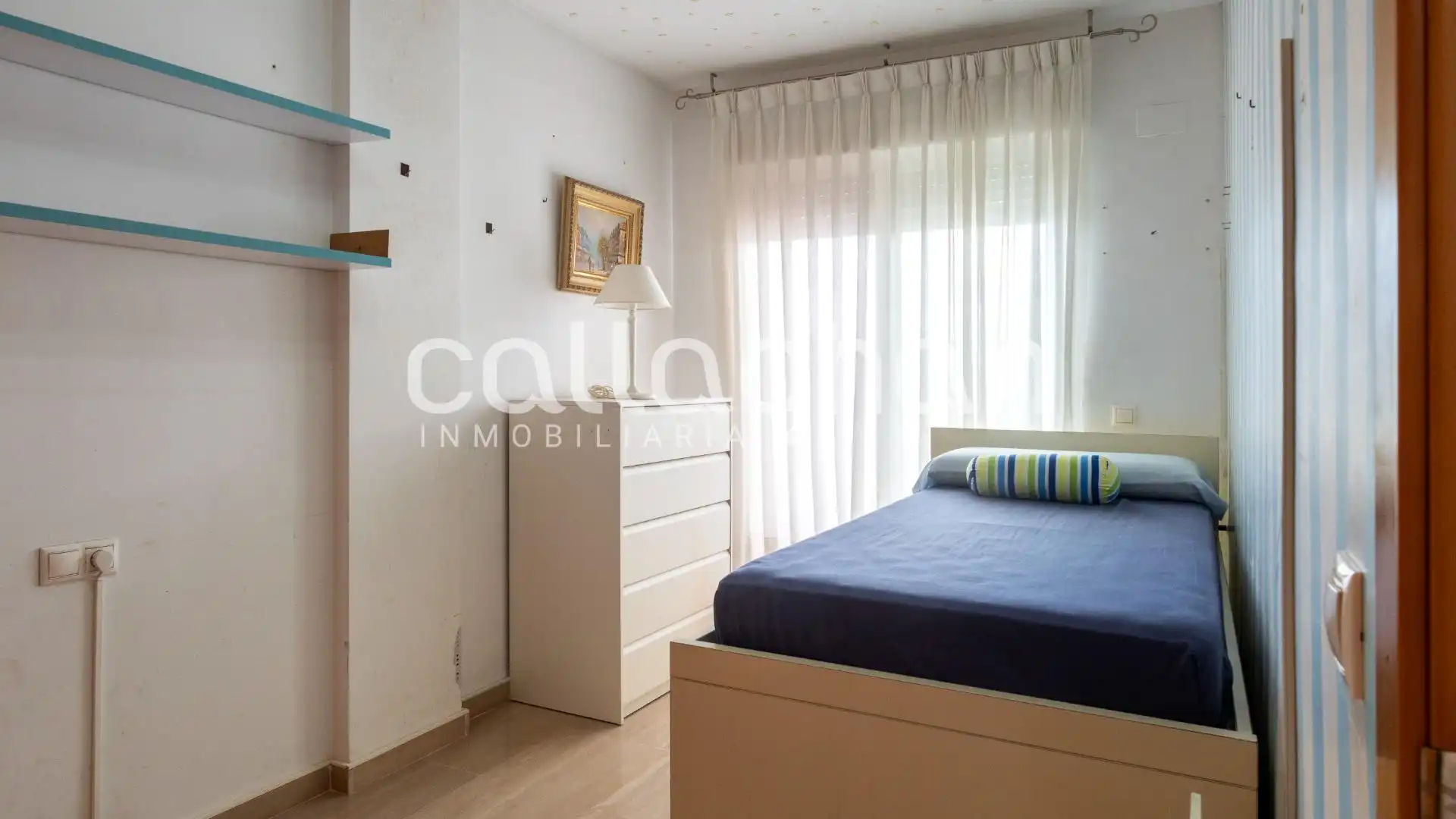 Habitación de Casa adosada en venta en El Real de Gandia con Aire acondicionado, Calefacción y Piscina