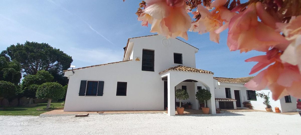 Exterior view of Country house for sale in Mijas  with Air Conditioner, Private garden and Swimming Pool