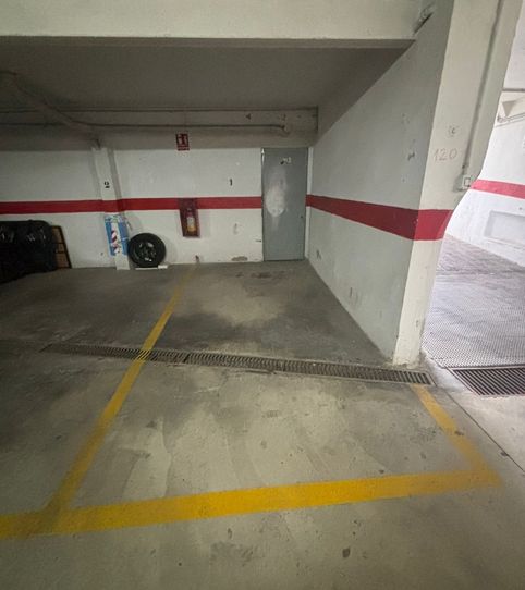 Foto 2 de Garaje en venta en Calle Julianes, 2a, Écija, Sevilla