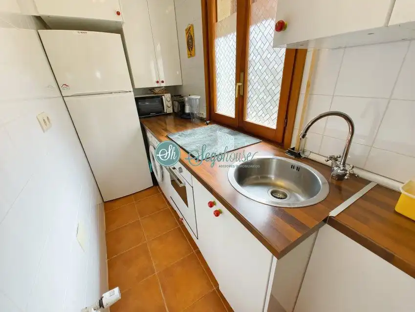 Cocina de Piso en venta en Segovia con Calefacción, Parquet y Terraza