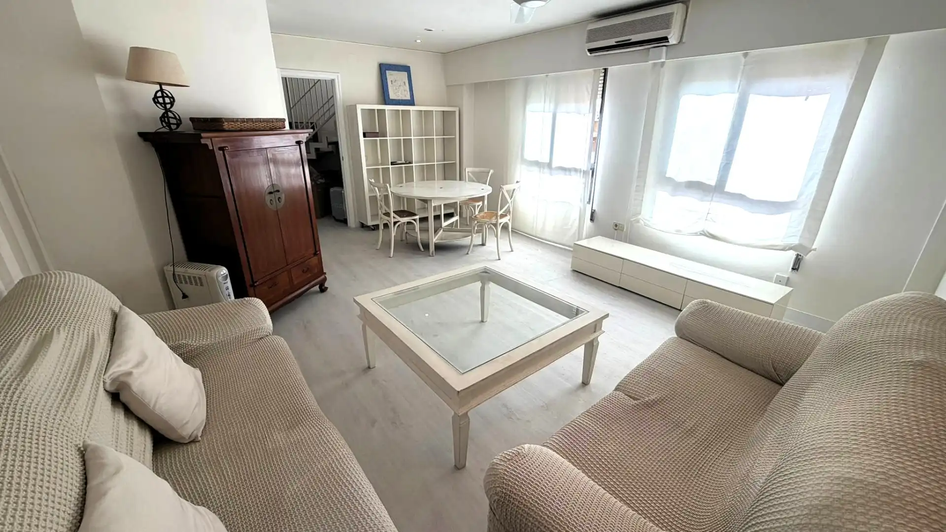 Sala d'estar de Dúplex de lloguer en Valencia amb Aire condicionat, Calefacció i Parquet