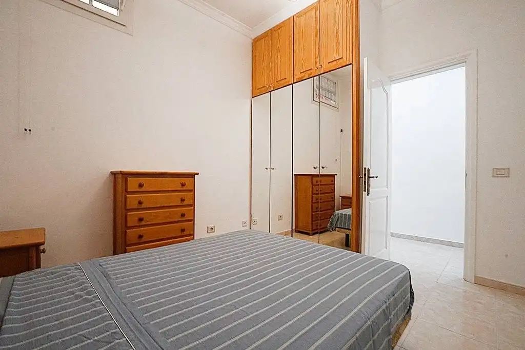 Habitación de Piso de alquiler en Las Palmas de Gran Canaria con Aire acondicionado, Amueblado y Balcón
